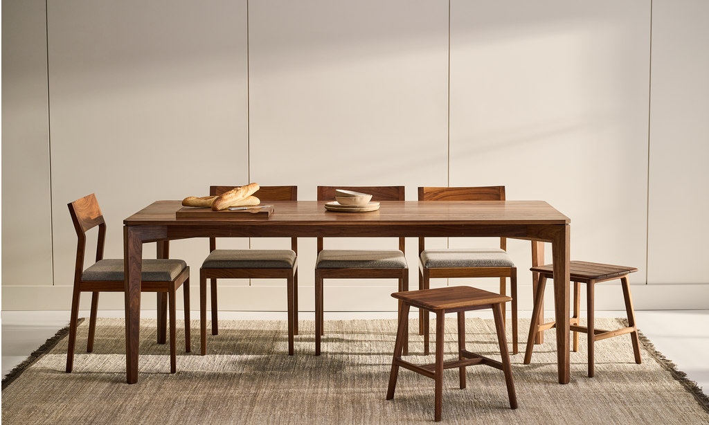 T110 | Dining table