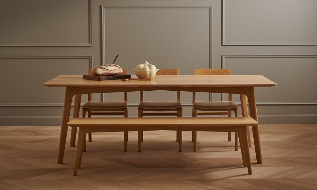 T107 | Dining table